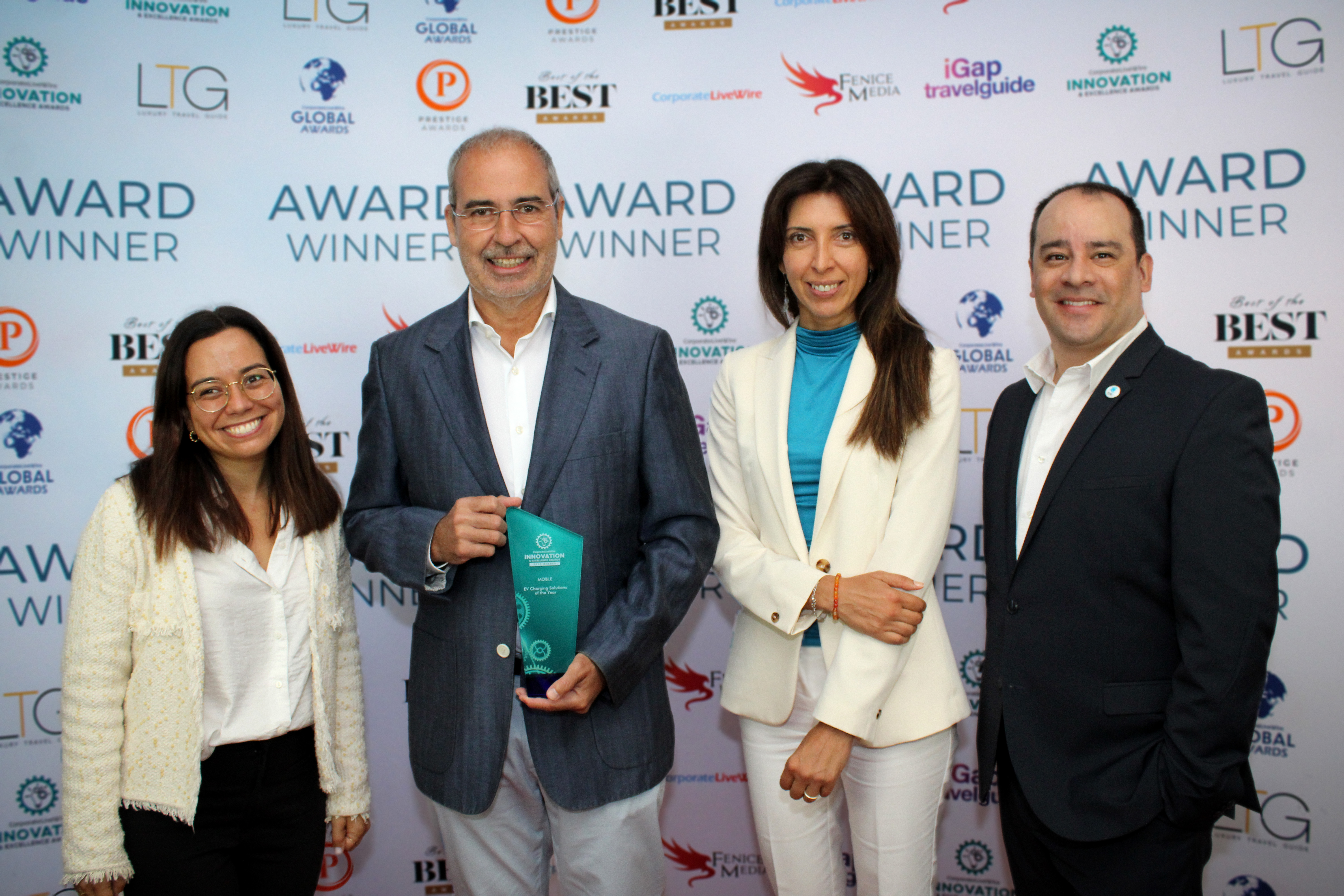 Premio Innovation & Excellence Awards